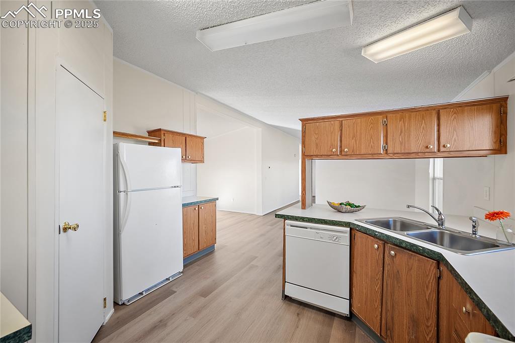 Image 20 of 34: Open to the dining space. 