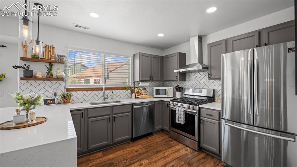 Image 12 of 34: Kitchen