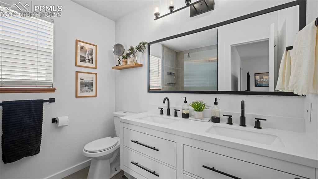 Image 17 of 34: Master Bathroom