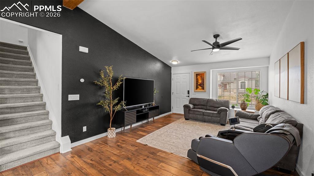 Image 5 of 34: Living Room