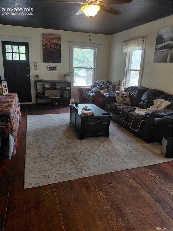 Image 15 of 28: Living Room