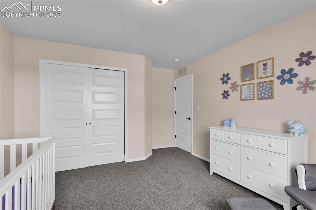 Image 37 of 50: Bedroom