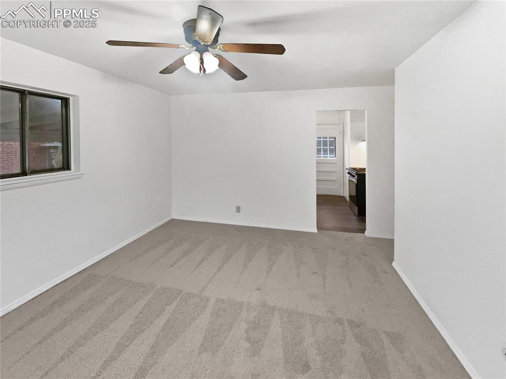 Image 3 of 23: Living Room