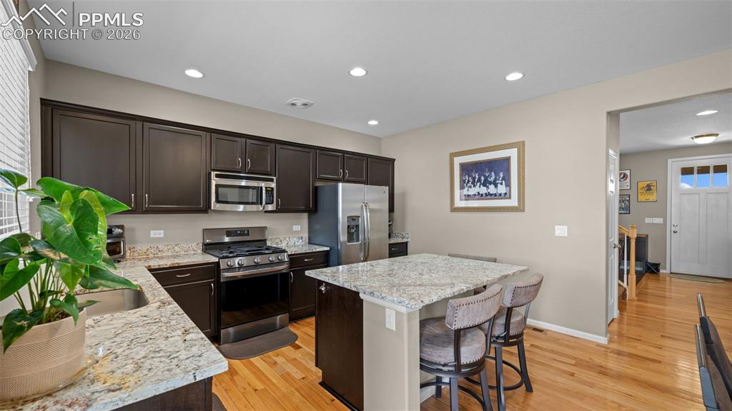 Image 10 of 39: Kitchen