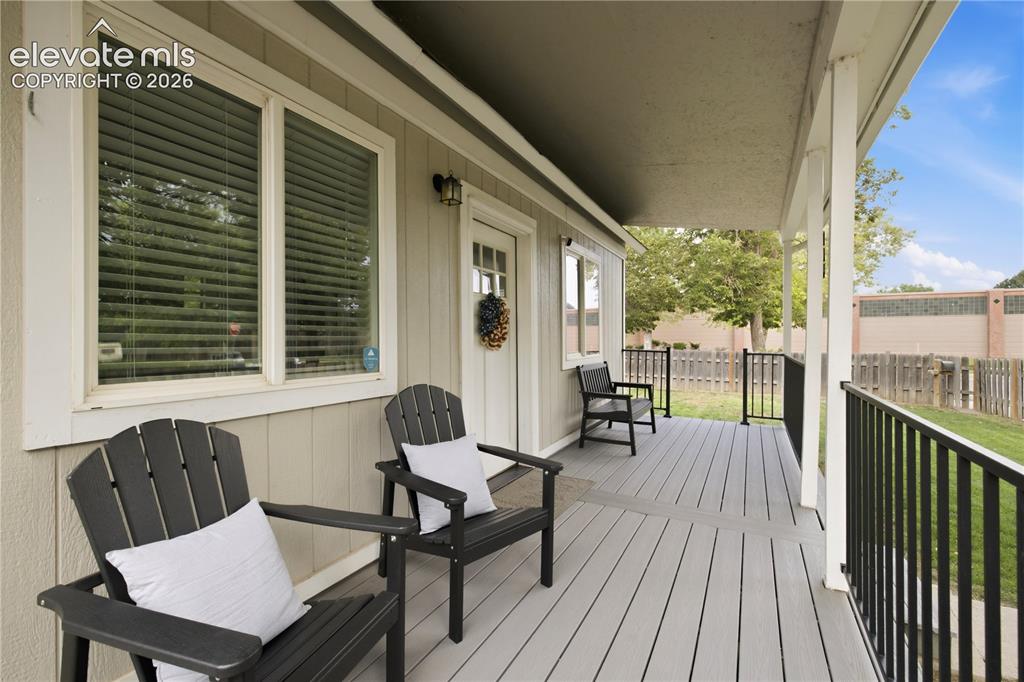 Image 8 of 42: Deck