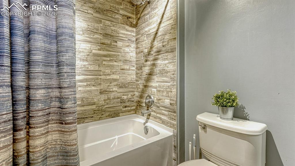 Image 17 of 24: Custom tile in Primary Bath!