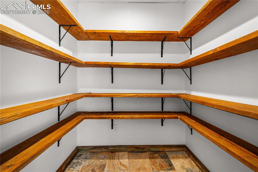 Image 11 of 28: Pantry