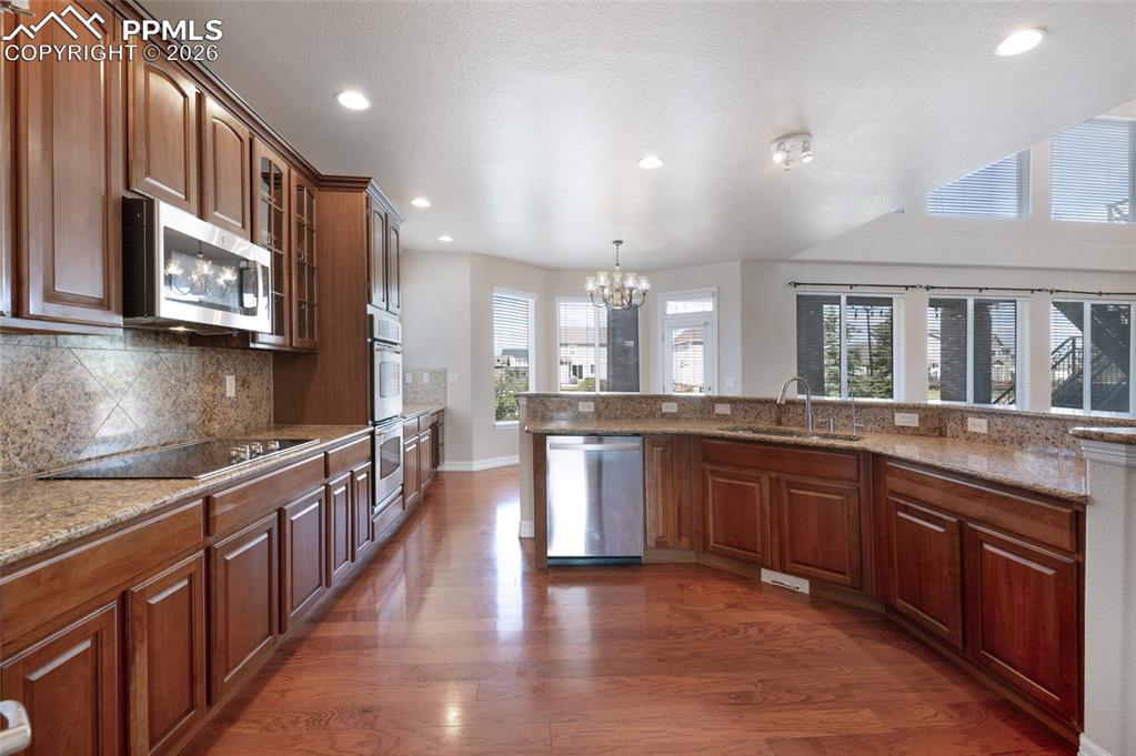 Image 8 of 29: Living Room