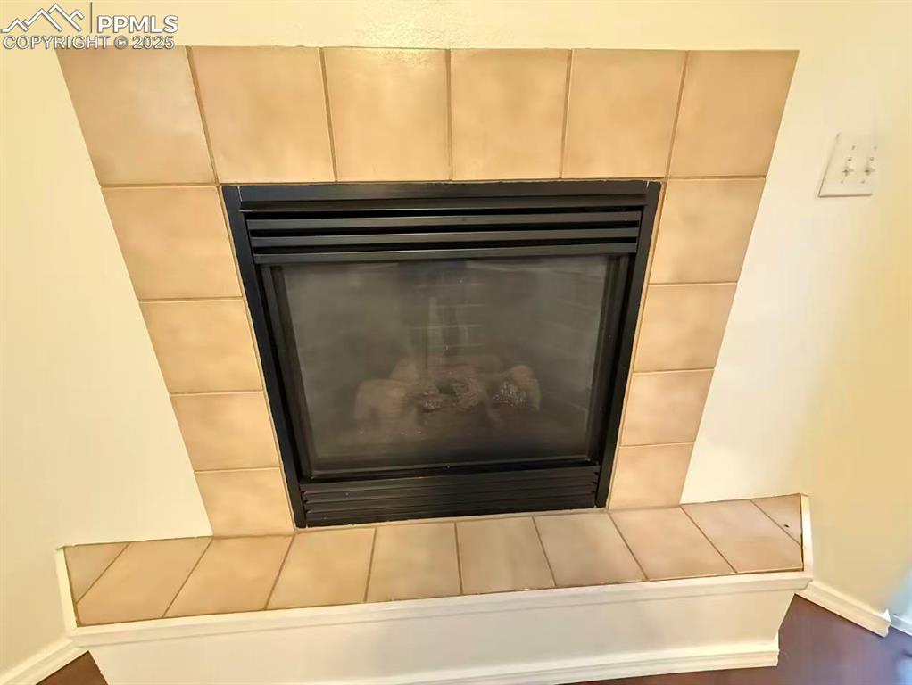 Image 6 of 13: Detailed view of wood finished floors