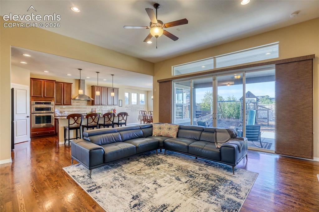 Image 11 of 50: Living Room
