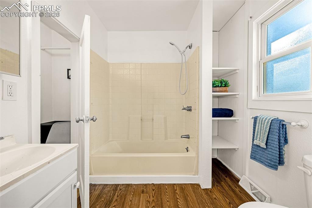 Image 22 of 38: No Description Available