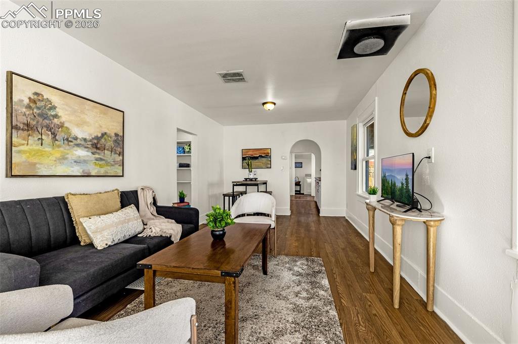 Image 6 of 38: No Description Available