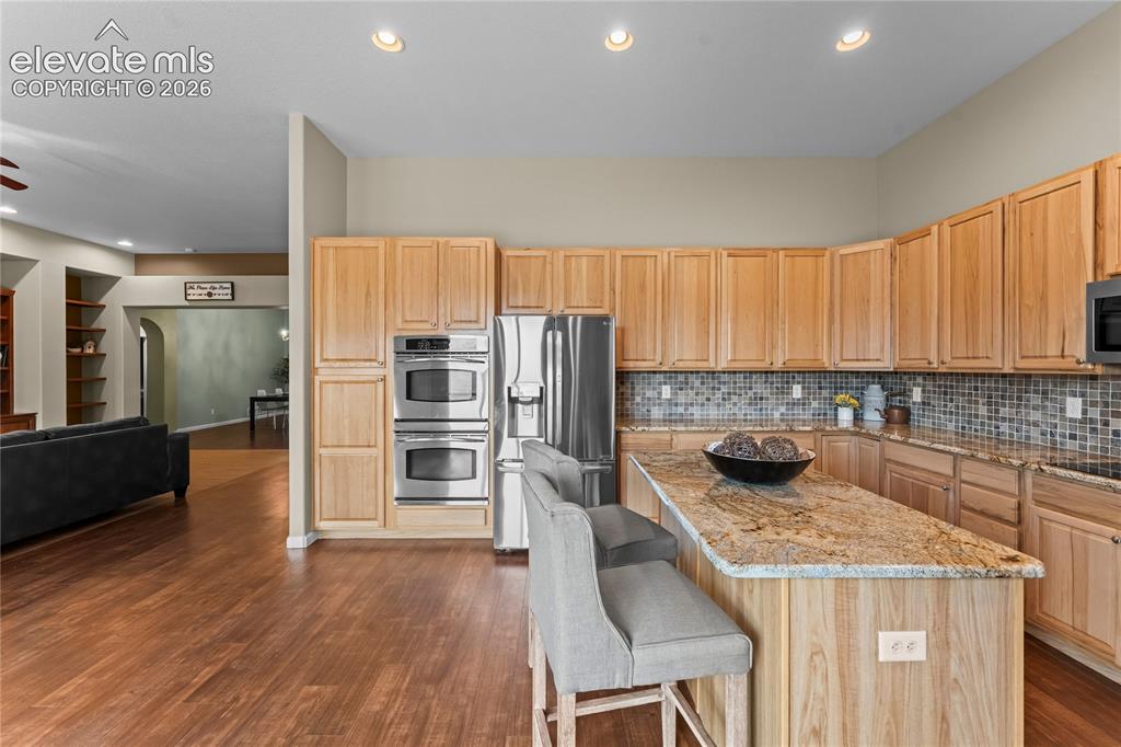 Image 6 of 36: Kitchen
