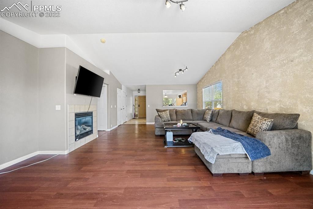 Listing 7653254, Image 16 of 27