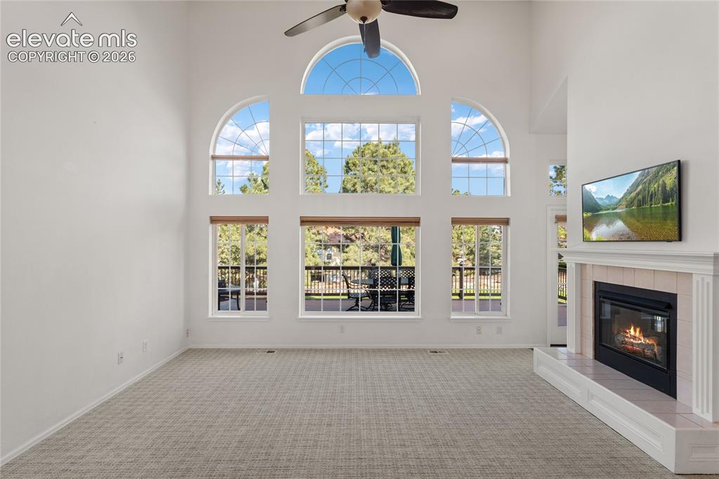 Image 11 of 42: Living Room
