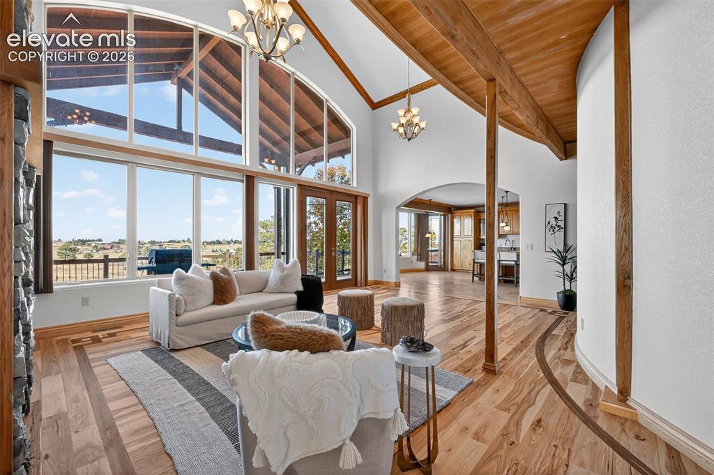 Image 11 of 50: Living Room