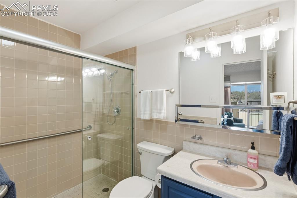 Image 36 of 38: Master Bathroom