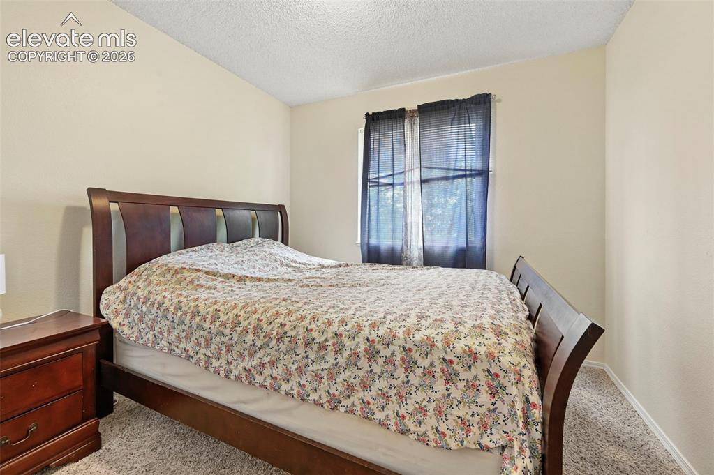 Image 12 of 32: Bedroom