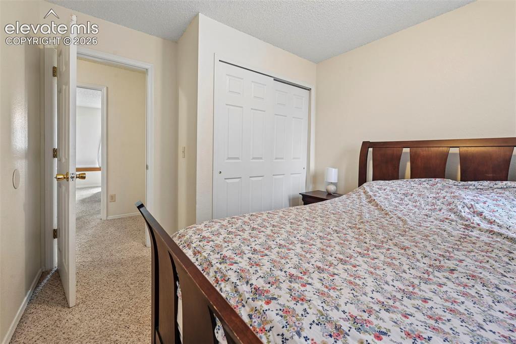 Image 13 of 32: Bedroom