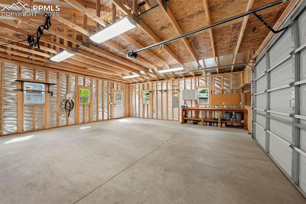 Image 3 of 49: Garage