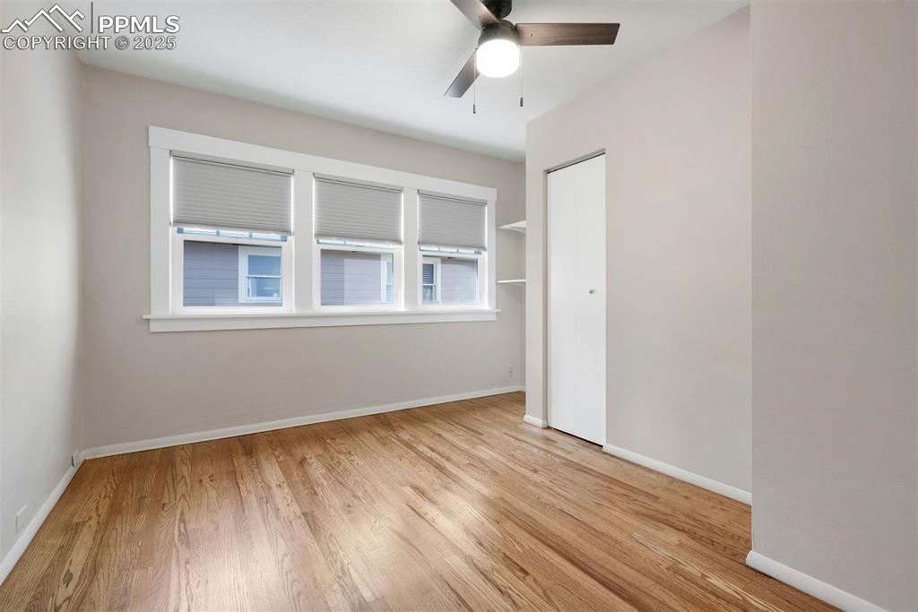 Image 39 of 49: Bedroom