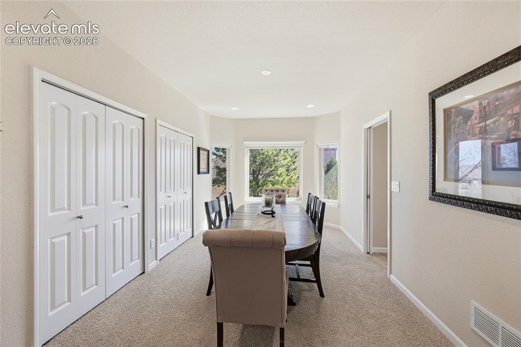 Image 8 of 36: Dining Area