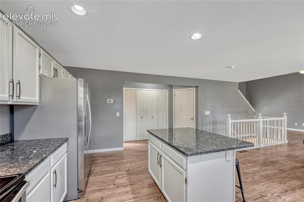 Image 15 of 44: Kitchen
