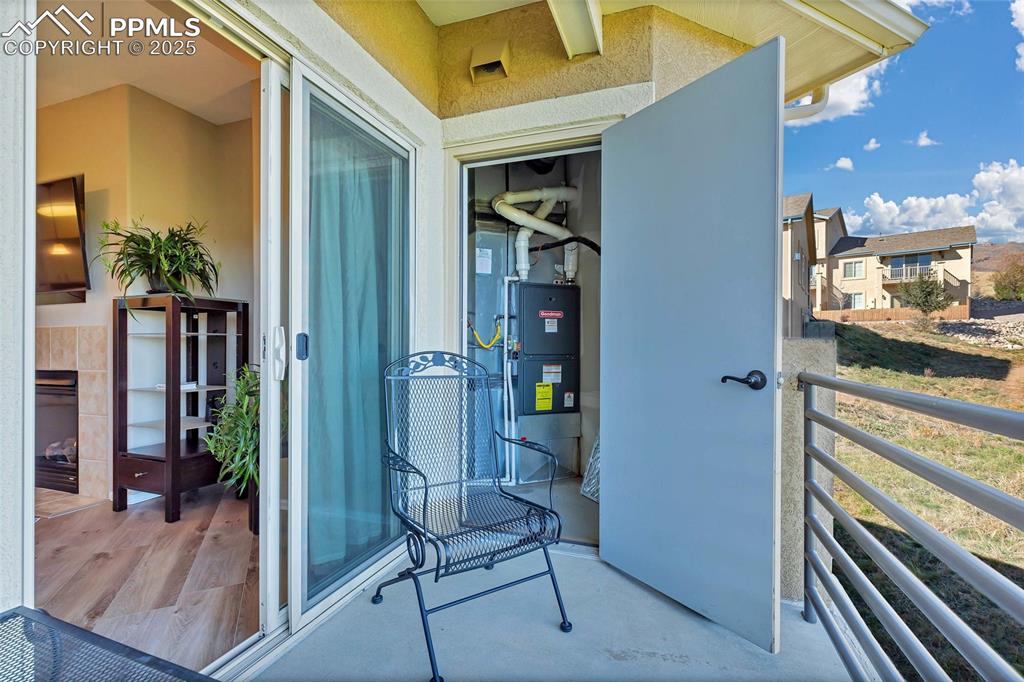 Image 30 of 34: Balcony