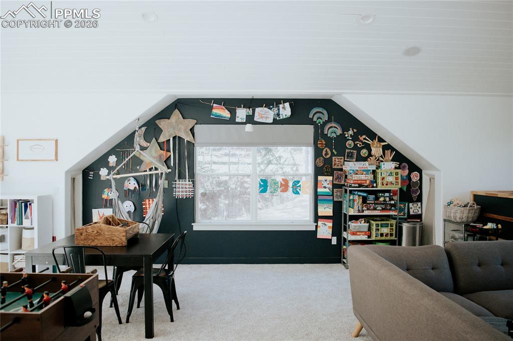 Image 15 of 42: Loft