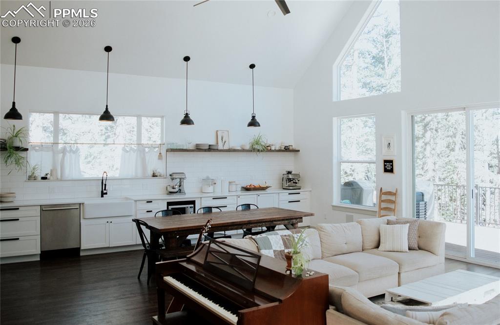 Image 2 of 42: Living Room