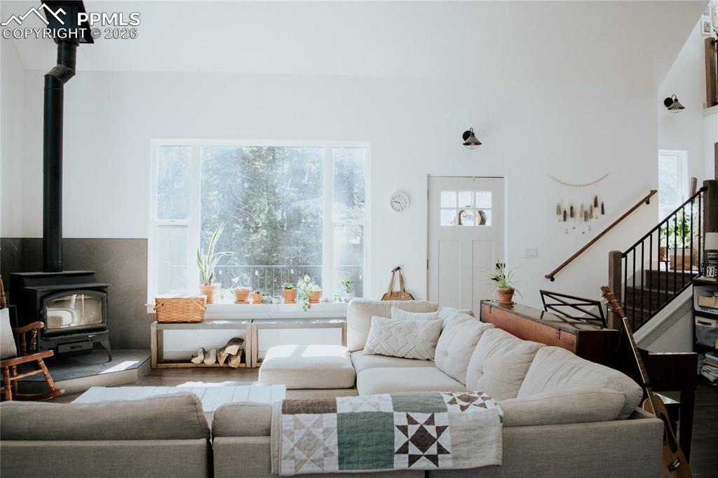 Image 6 of 42: Living Room