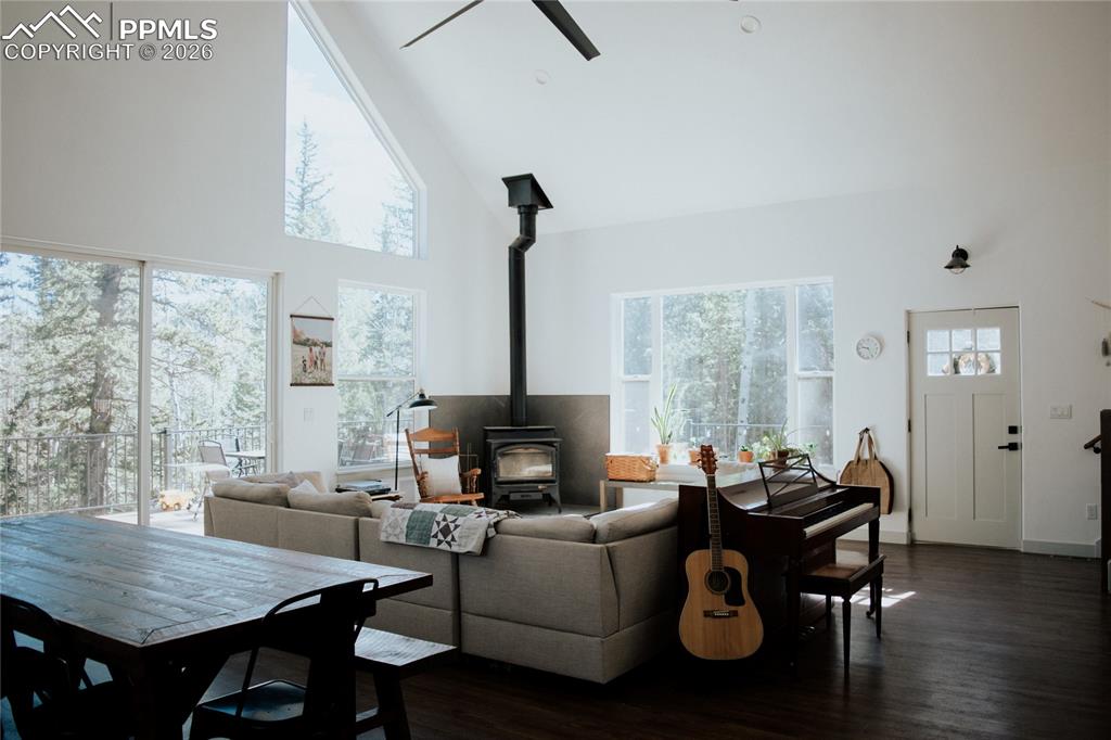 Image 7 of 42: Living Room