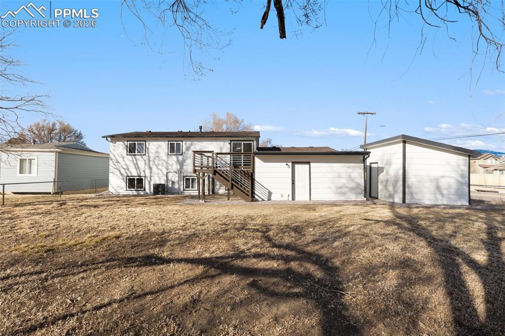 Image 33 of 35: Back of Structure