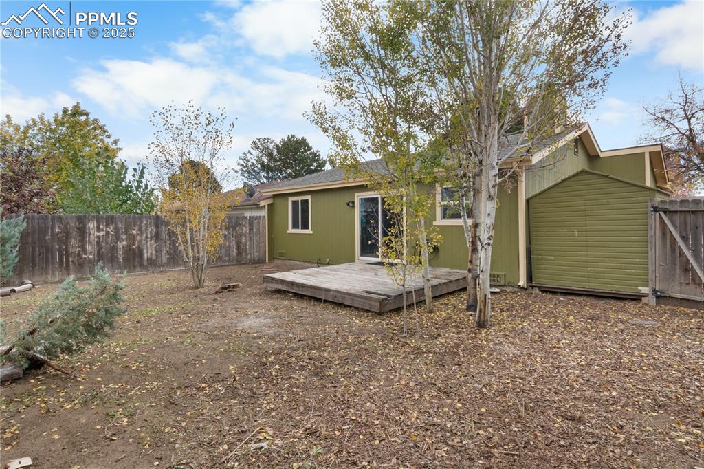 Image 24 of 37: Back of Structure