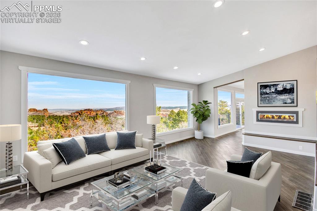 Image 27 of 50: Virtually staged