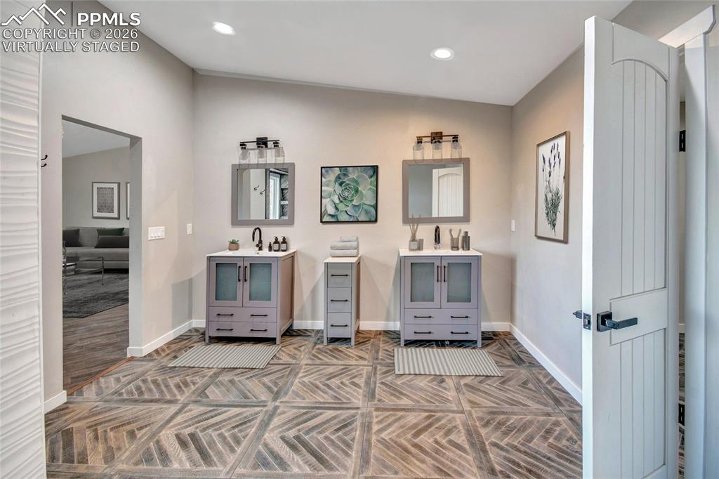 Image 37 of 50: virtually staged