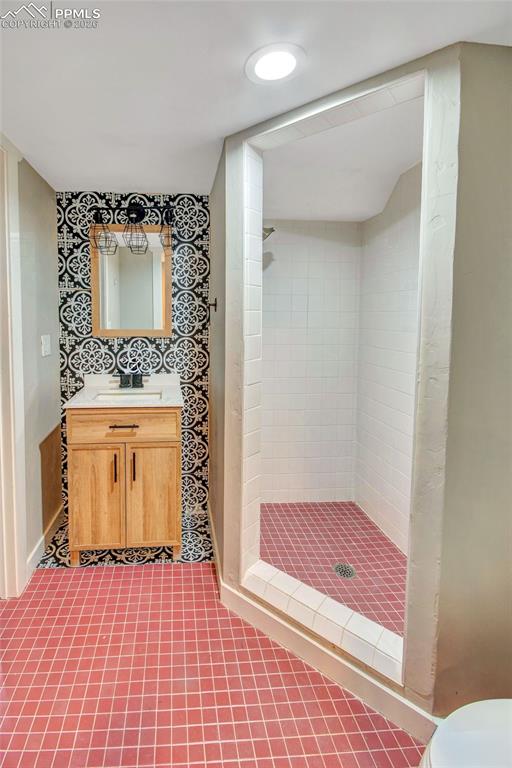 Image 50 of 50: Bathroom