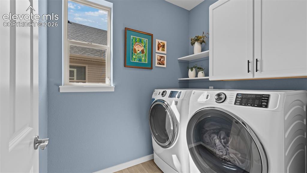 Image 17 of 46: Main level laundry.
