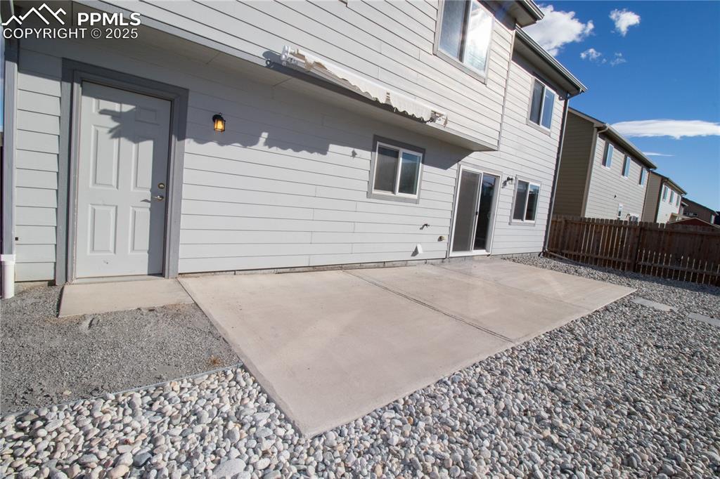 Image 25 of 33: Back of Structure