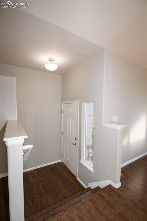 Image 4 of 33: Entry