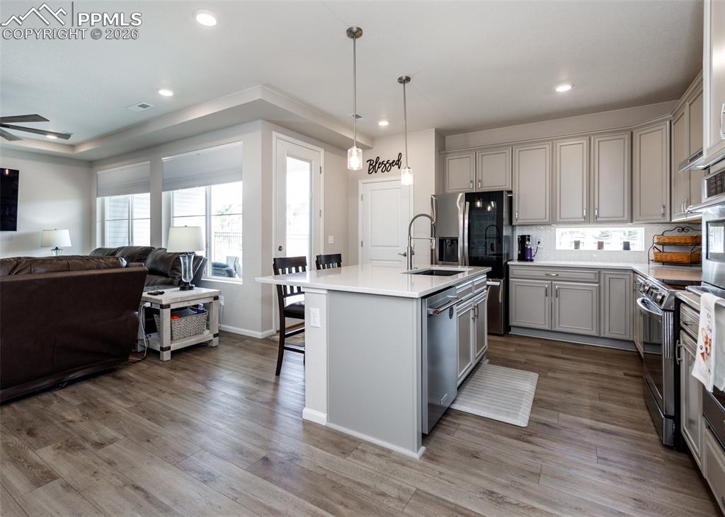 Image 10 of 34: Kitchen