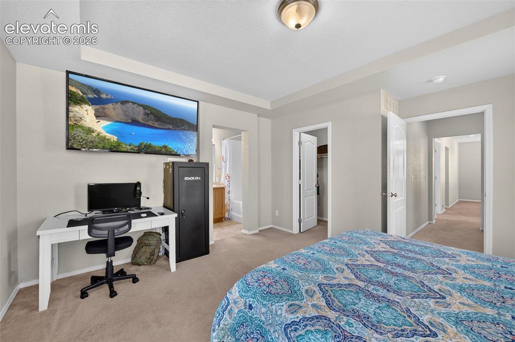 Image 16 of 37: Master Bedroom