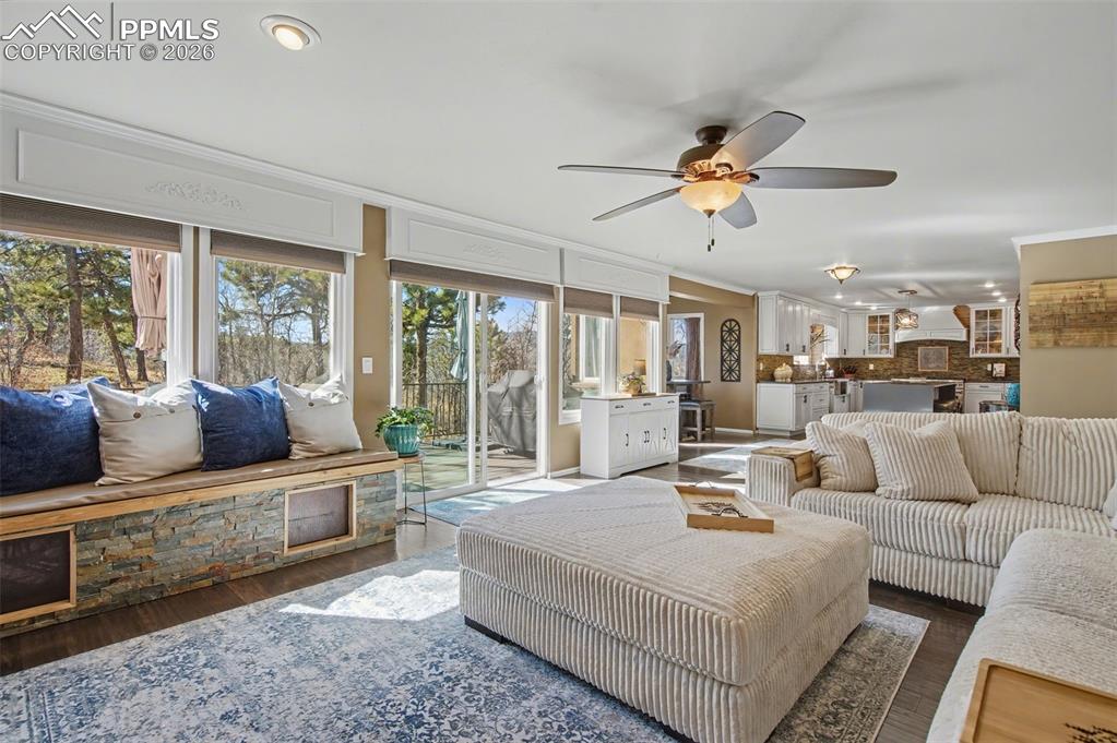 Image 21 of 50: Family Room