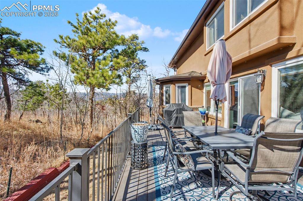 Image 48 of 50: Deck