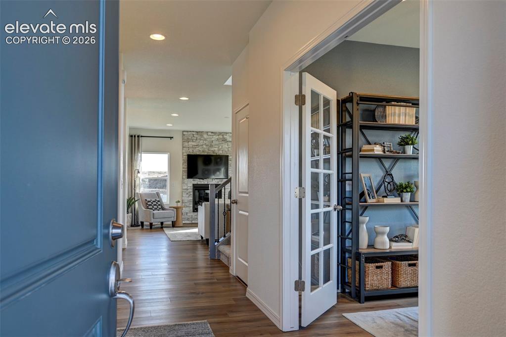 Image 11 of 27: Photos of previously built model. Some options will vary