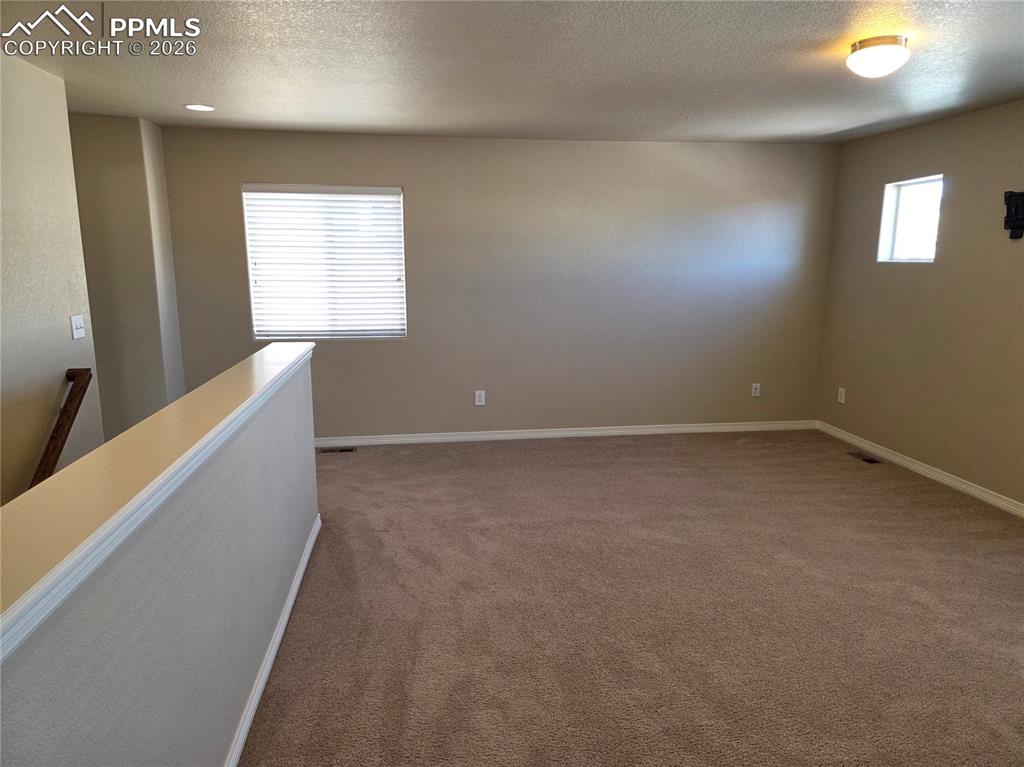 Image 18 of 43: Loft