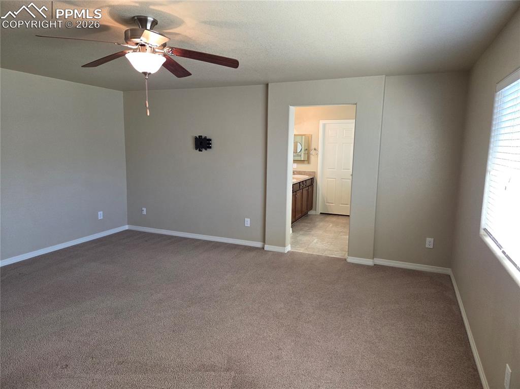 Image 22 of 43: Bedroom