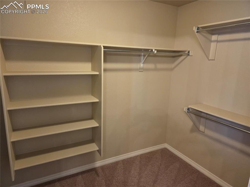 Image 25 of 43: Closet