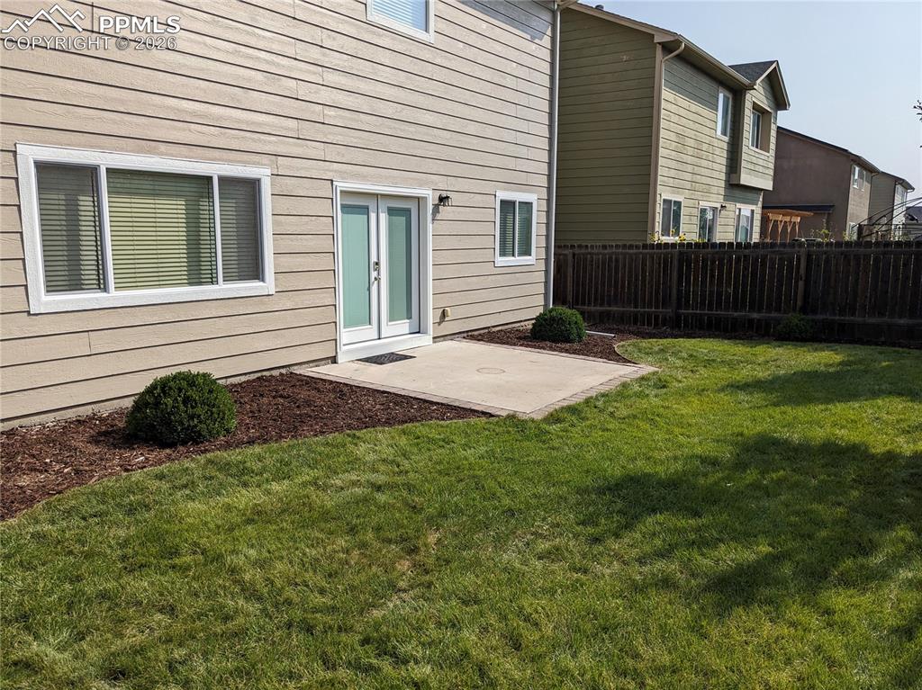 Image 33 of 43: Back of Structure