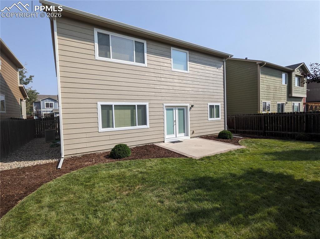 Image 37 of 43: Back of Structure